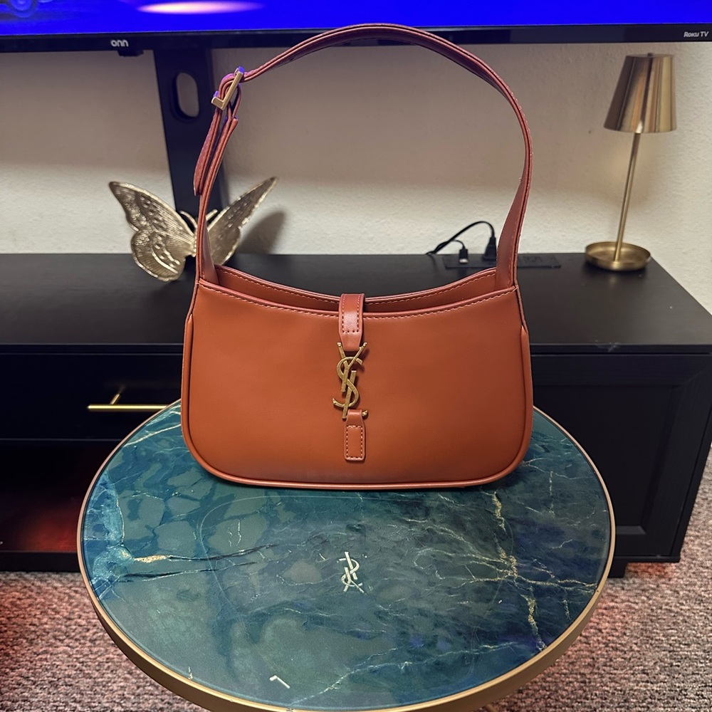 Saint Laurent Shoulder Bag